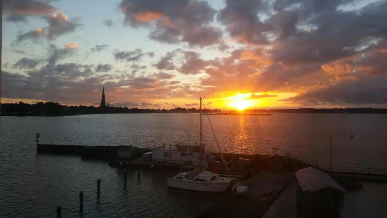 Ferienwohnung Schleiloge Mit Panoramablick Auf Die Schlei Шлезвіг Екстер'єр фото